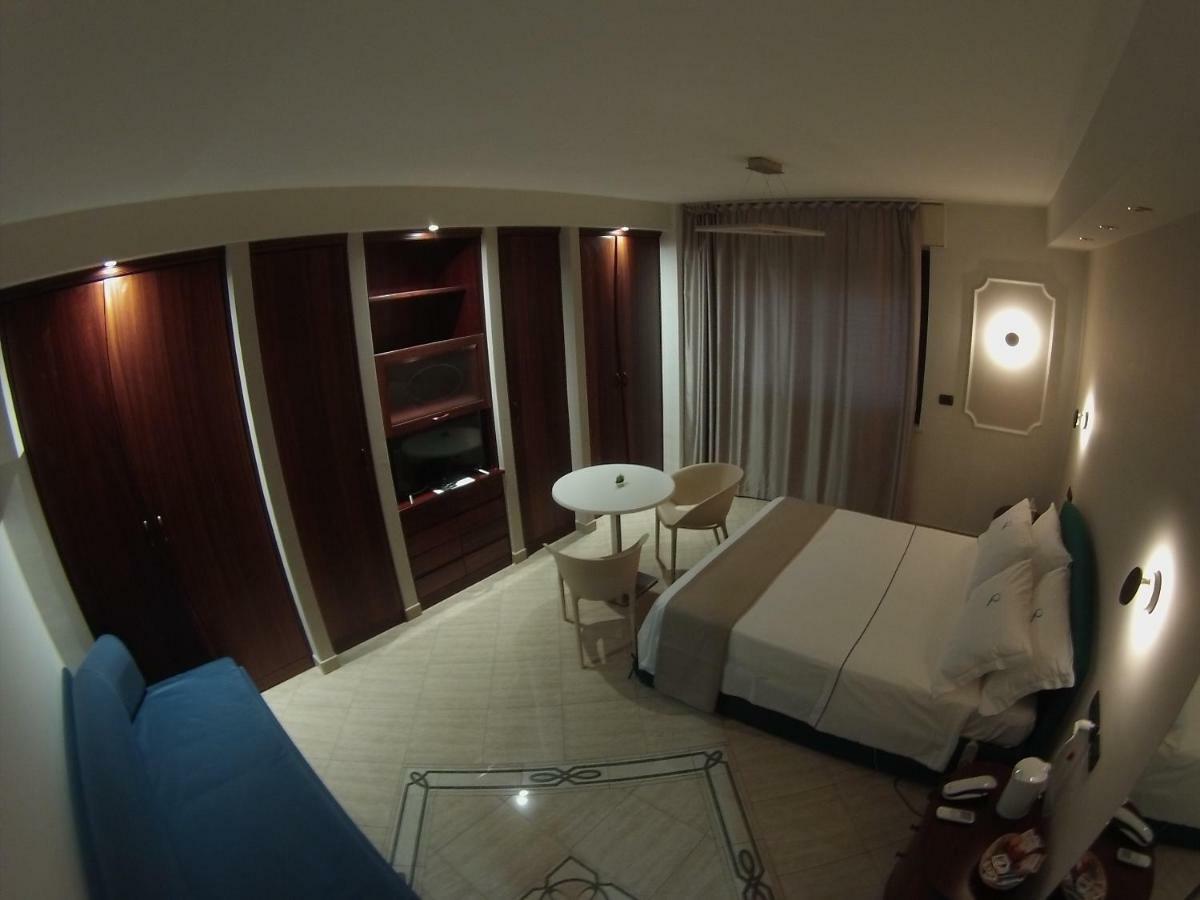 Sonevi Rooms Napoli Ngoại thất bức ảnh